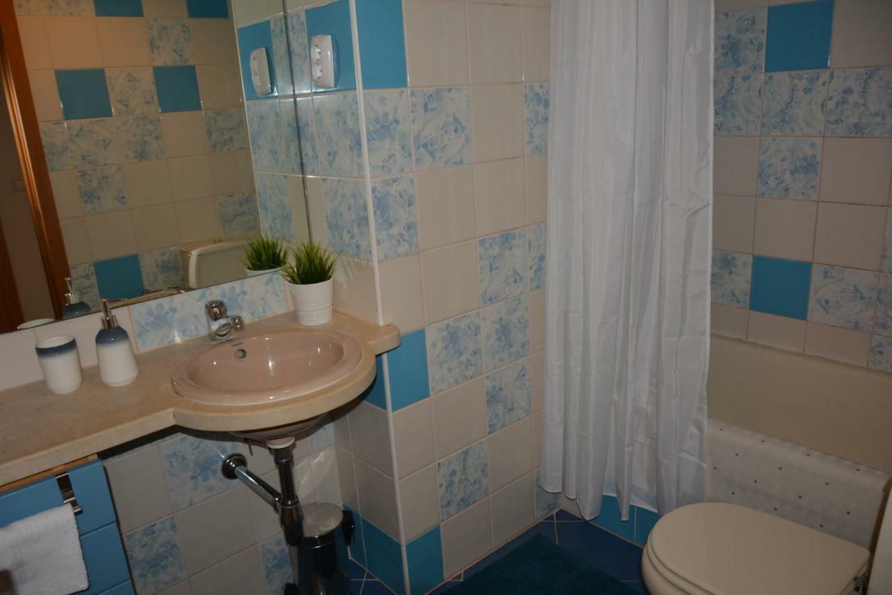 Stunning Apartment With Marina Views Albufeira Exterior photo